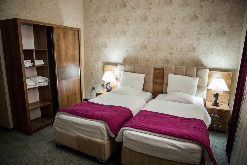 Issam Hotel & Spa Şǝki Dış mekan fotoğraf